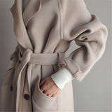 GRACE | Elegant coat with structured belt
