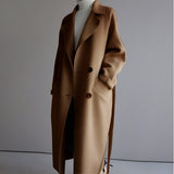 GRACE | Elegant coat with structured belt